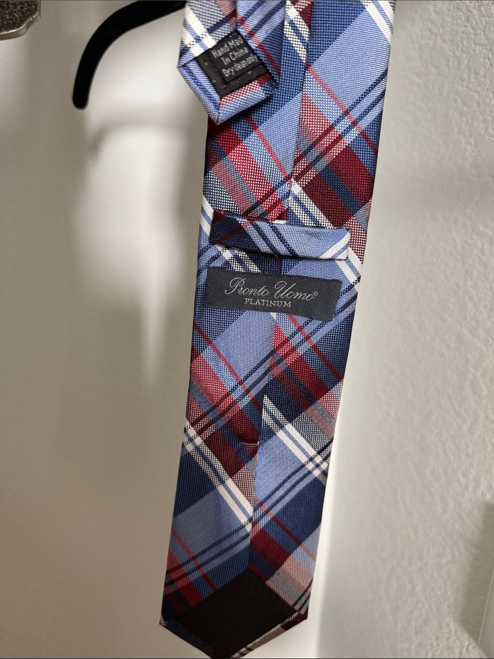Pronto Uomo Navy, Light Blue & Red Plaid Tie